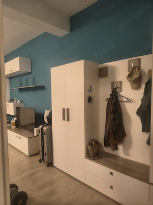 Inchiriez apartament cu 3 camere cu loc parcare acoperit zona fostelor unitati militare - imagine 2