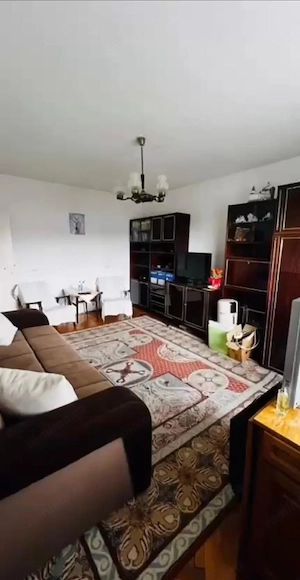Girocului. 3 camere. 2 bai. Bloc anvelopat. Centrala proprie. Decomandat 