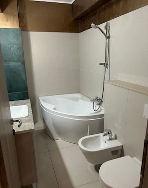 Apartament 3 camere Central, etaj 3, zona Sfanta Vineri - imagine 4