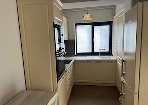 Apartament 3 camere Central, etaj 3, zona Sfanta Vineri - imagine 5