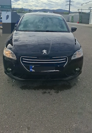 Vând peugeot 
