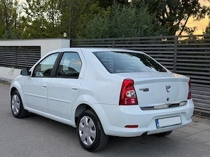 Dacia Logan Model Laureat 1.2 16V 2011 Primul Proprietar 40.000Km Reali 100% - imagine 5