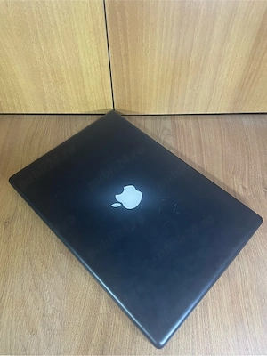 Apple MacBook A1181 Black - MacBook 4,1 - Core 2 Duo 2.4 GHz - 4 GB RAM - 320 GB