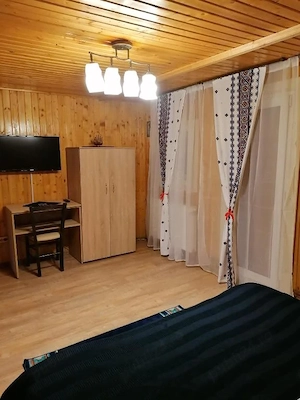Pensiune 16 camere situata in Predeal - imagine 6