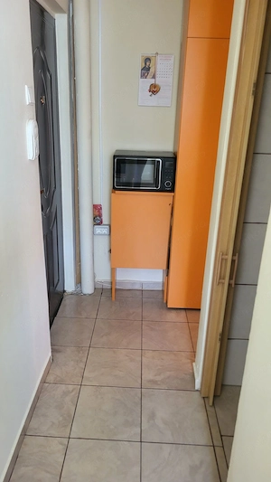 Închiriez garsoniera in zona Dacia - imagine 6