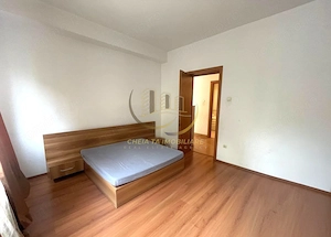 2 camere decomandat, 59 mp + balcon 24 mp, etaj 1, zona Trifoiului - imagine 4