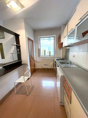 2 camere decomandat, 59 mp + balcon 24 mp, etaj 1, zona Trifoiului - imagine 6