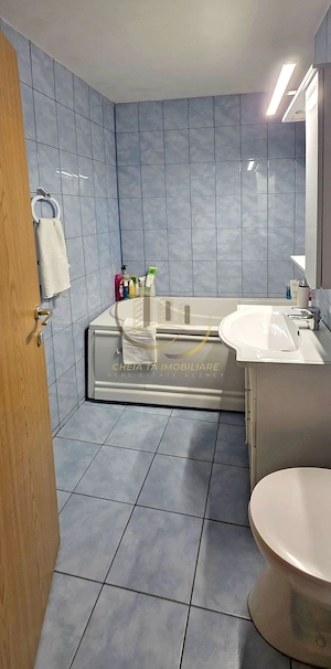 3 camere | 2 băi | 2 balcoane | Parcare | Auchan Bascov - imagine 17