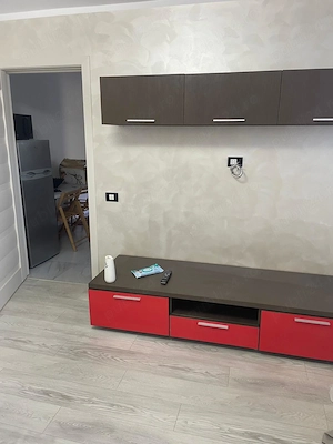 Închiriez apartament 2 camere  - imagine 2