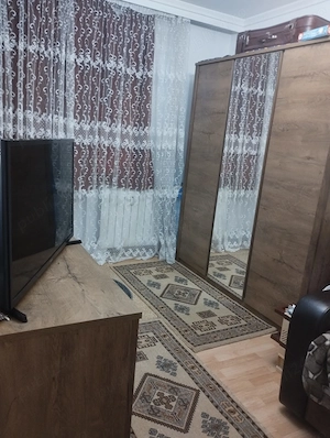 Vand apartament 2 camere decomandat - imagine 2