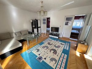 Oportunitate de investiție- Apartament cu 4 camere la et 1 la vila P+1