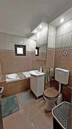 Zona Soarelui - Dau în chirie apartament cu două camere la parter la doar 300 de euro pe lună - imagine 12