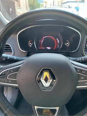 Renault Megane 2019 - imagine 5