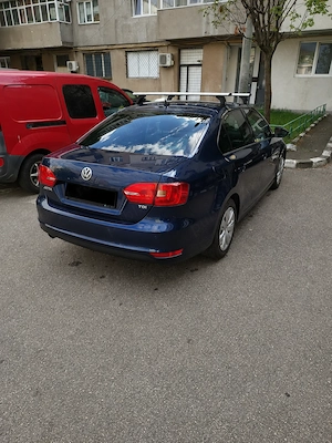 Volkswagen Jetta 2013 1.6 TDI   173.000 km   Climă 2 zone   Senzori parcare - imagine 3