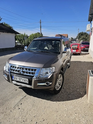 Vând Mitshubishi Pajero auroutilitara