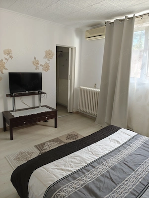 Închiriez cameră tip garsoniera  - imagine 2