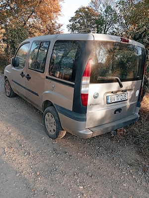 Vînd Fiat doblo 2006