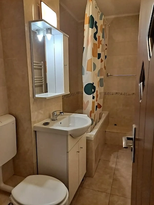 Apartament 3 camere,decomandat,2 bai, zona Siretului. - imagine 5