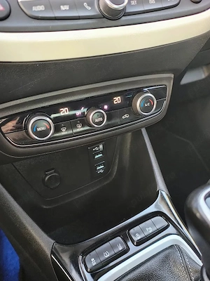 Opel Crossland 1.2 Start Stop Limited Edition, 2021, SUV, Benzina - imagine 18