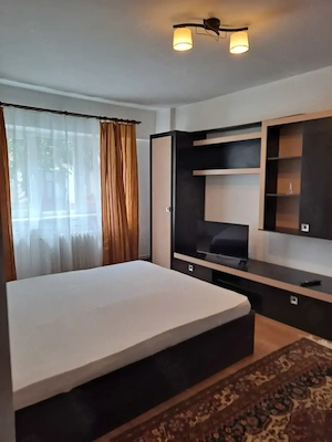 Apartament 3 camere,decomandat,2 bai, zona Siretului.