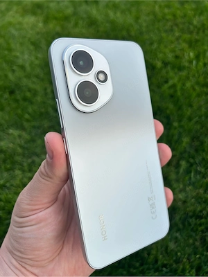 Honor 400, Procesor Qualcomm Snapdragon 7 Gen 3
