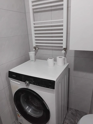 Particular - Studio 2 camere,cu buc open space 42m, complex pollux 330 euro - imagine 3
