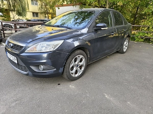 Ford Focus 1.6 Benzina Manuala 2011  - imagine 5