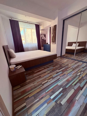 Propietar vand apartament 2 camere zona Petrom City - imagine 4
