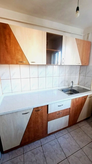 Garsoniera de vanzare,30 mp, zona Astra - imagine 4