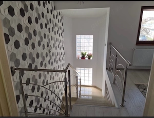 Casa de Inchiriat Zona Catelu-4 dormitoare 180 mp  350 mp curte - imagine 2