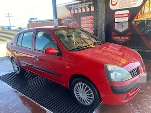 Vând Renault Thalia 1.5 dCi (2004)   Stare bună, acte la zi - imagine 4