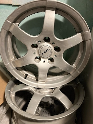 Vand sau schimb jante rial aproape noi 5x120 R16 cu unele 5x112 R17