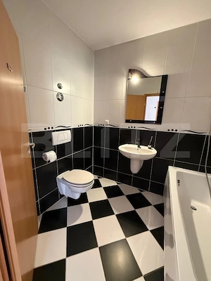 Apartament 3 camere, 2 bai, etaj intermediar, parcare, boxa, zona Avantgarden - imagine 8