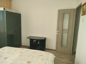 Închiriez apartament  - imagine 10