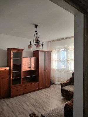 Închiriez apartament  - imagine 4