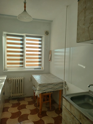 Închiriez apartament  - imagine 9
