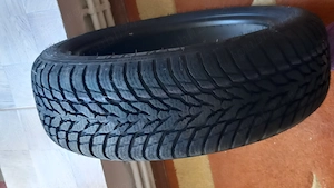 Vand anvelopa noua pt iarna marca NOKIAN,dimensiuni 165/60 R15 - imagine 4