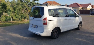 Ford Tourneo Courier recent adus - imagine 3