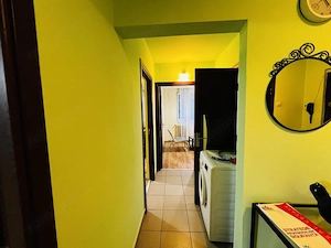 Apartament primitor cu 3 camere | Drumul Taberei / Liceul Elena Cuza | Etaj 2/4 - imagine 3