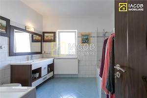 Apartament 4 camere, Rezidential Cupidon Bacau - imagine 17