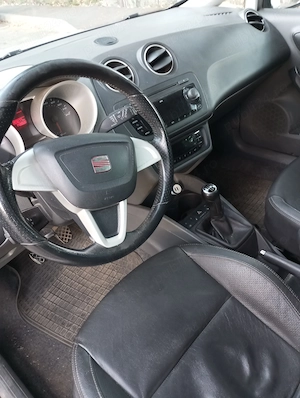 Vând Seat Ibiza Style 2012, 203000 km, 2000 euro negociabil  - imagine 7