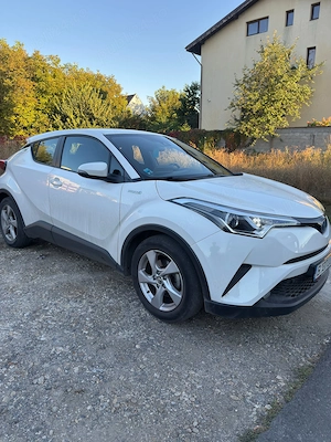 Vand Toyota C-HR 1.8 Hybrid 72 kW primul proprietar - imagine 1