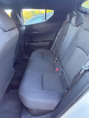Vand Toyota C-HR 1.8 Hybrid 72 kW primul proprietar - imagine 8