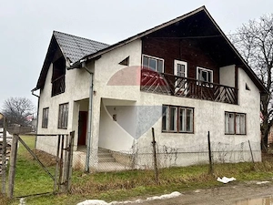 Casă cu teren 1.723 mp Sighetu Marmatiei - imagine 3