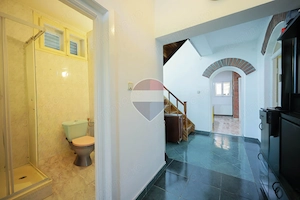 De vânzare pe str. Branului, casă de renovat, 5 camere, teren 514 mp - imagine 3