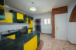 De vânzare pe str. Branului, casă de renovat, 5 camere, teren 514 mp - imagine 13