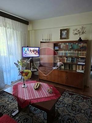 Apartament cu 3 camere de vânzare în zona Est - imagine 3