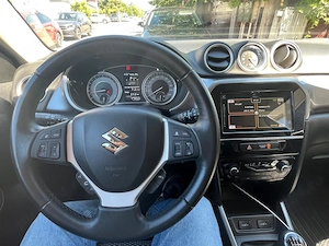 Suzuki Vitara 4X4, Benzina+Electric, Unic Proprietar, 56000 KM - imagine 7