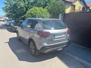 Suzuki Vitara 4X4, Benzina+Electric, Unic Proprietar, 56000 KM - imagine 6