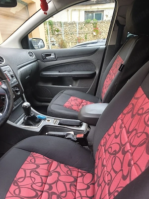 Vând Ford focus 2 